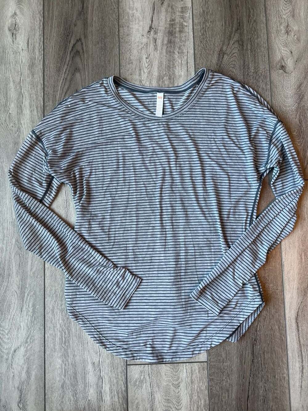 Lucy Activewear Striped Long Sleeve Top Size S Blue Gray Active Shirt